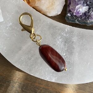 RED TIGERS EYE KEYCHAIN ACCENT